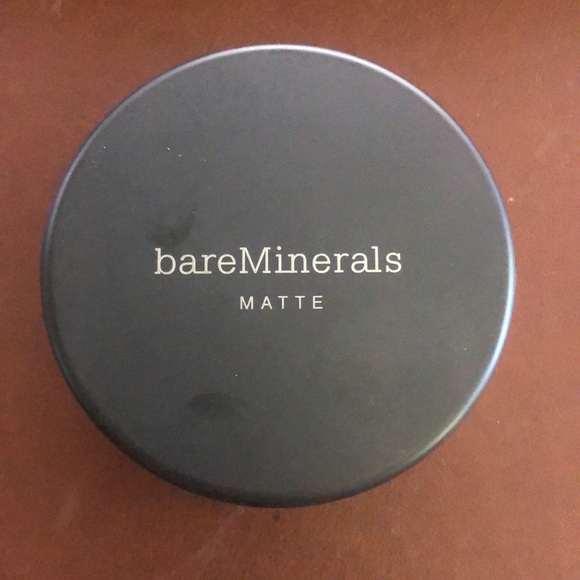 BareMinerals Matte foundation golden medium w2.  About a 1/4 of the jar left - Picture 2 of 4